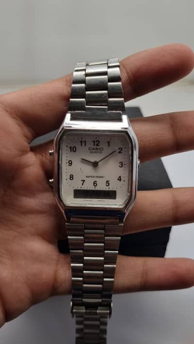 ORIGNAL CASIO AQ 230 FOR SALE IN AFFORDBALE PRICE [READ DESCRIPTION]