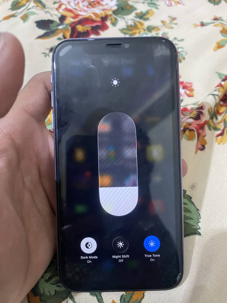 Apple iPhone 11 7