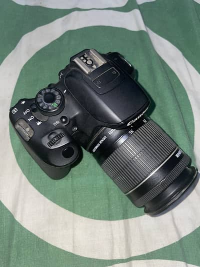 CANON EOS 700d With Charger and Battery