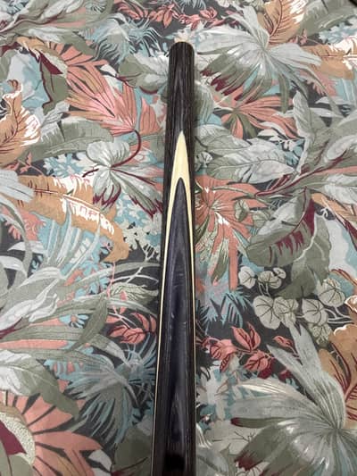 Snake Cue. Handmade Classic.