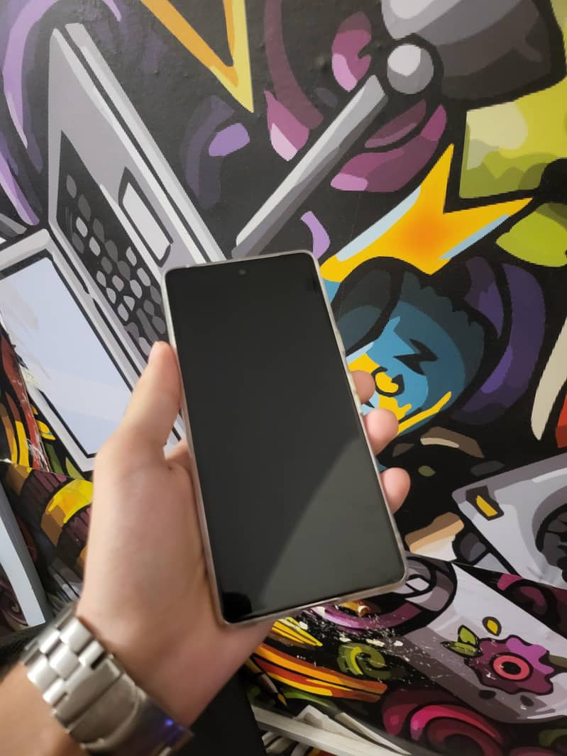 Google Pixel 7 5