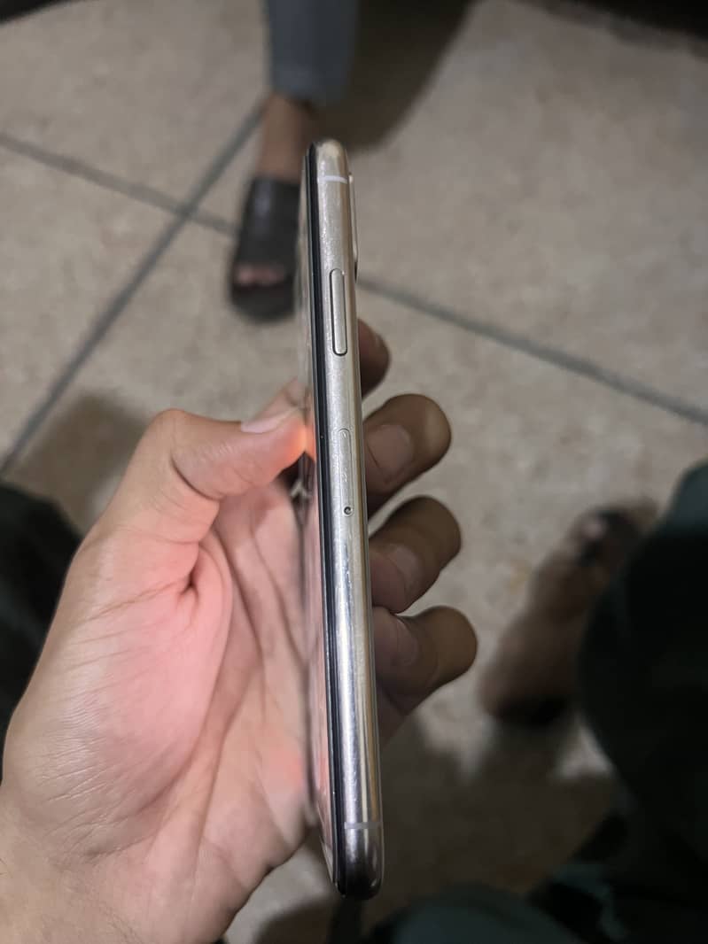 Apple iPhone X 1
