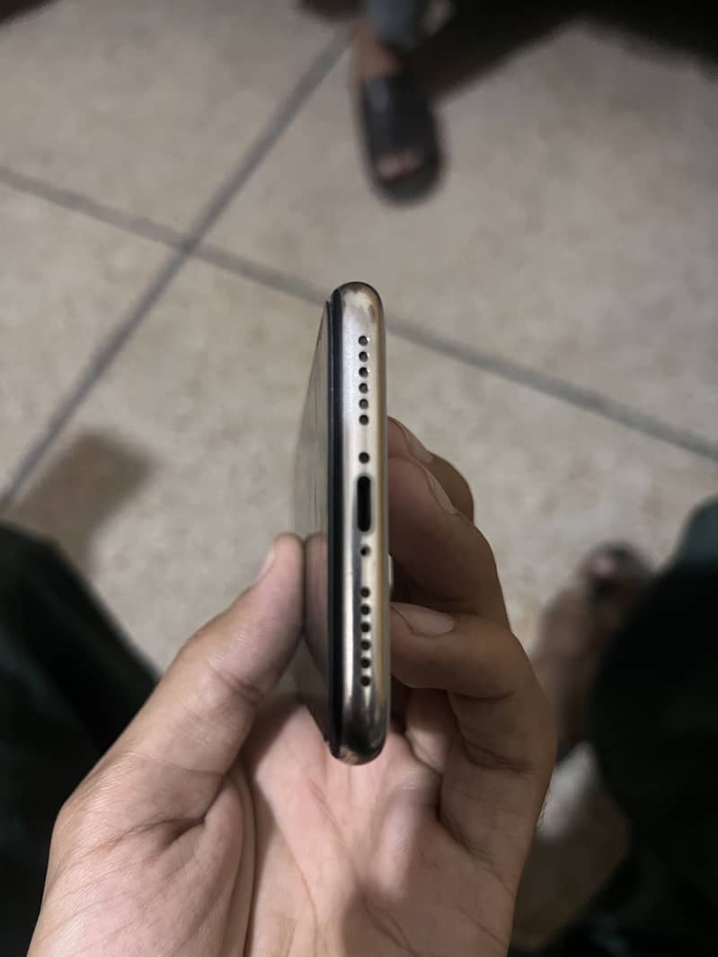 Apple iPhone X 2