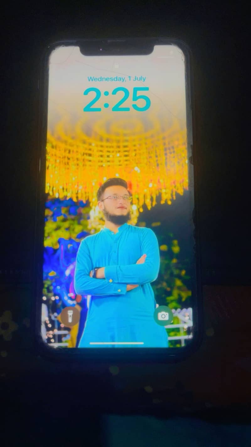 Apple iPhone 11 4