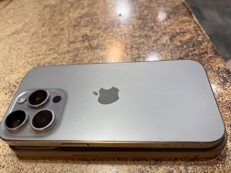 Apple iPhone 15 Pro 1