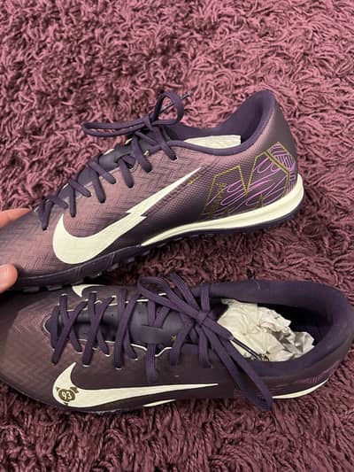 kylian mbappe nike originals from USA.