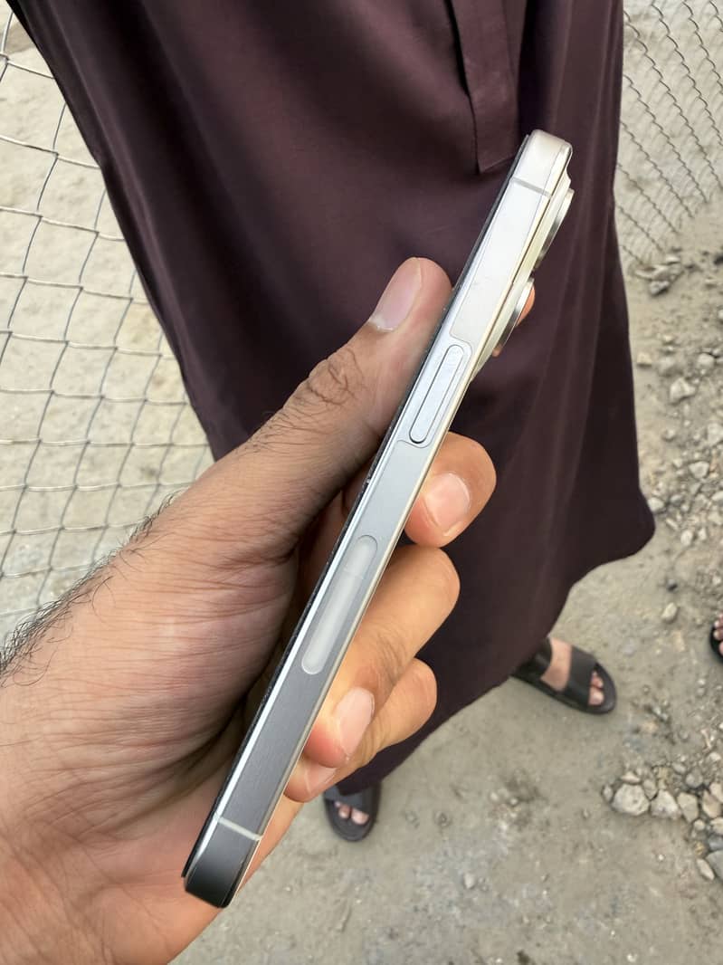 Iphone 15pro 2