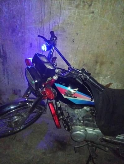 honda cg125 model 2006 karachi number only wathsapp 03292314904