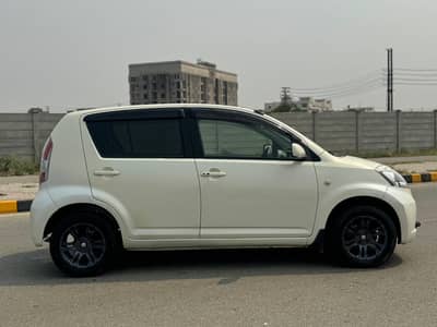 Toyota Passo 2012