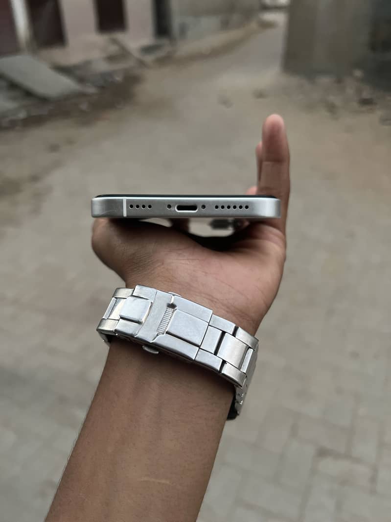 Apple iPhone 11 6
