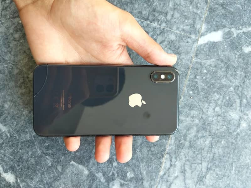 Apple iPhone X 3