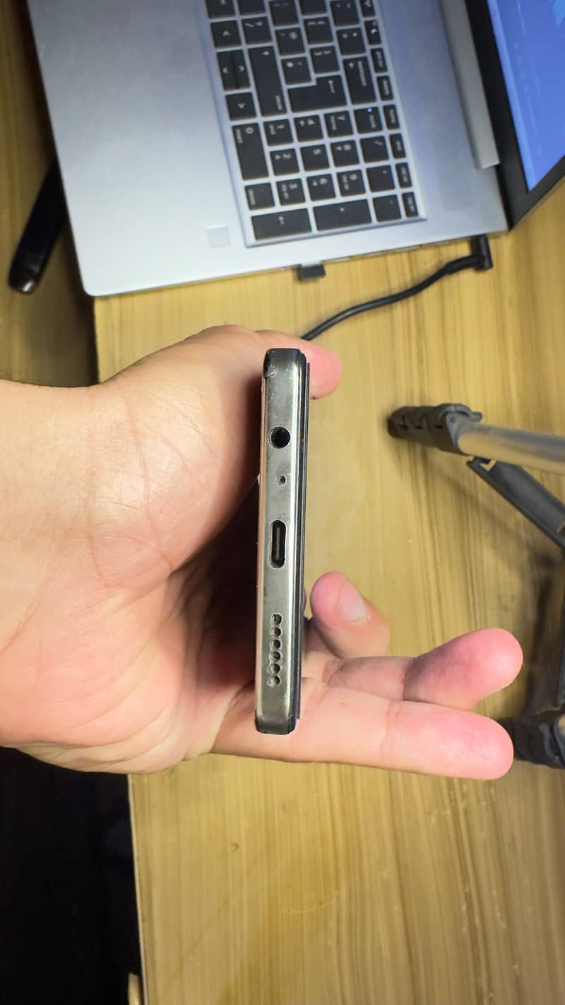 Tecno CAMON 30 5