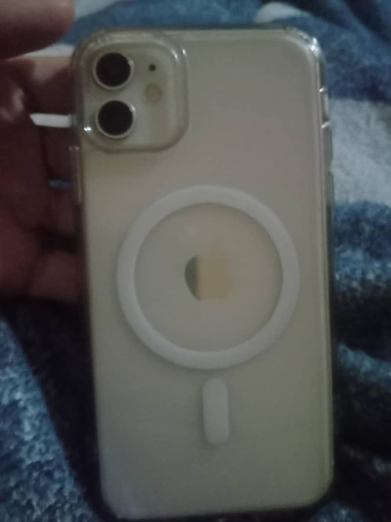 Apple iPhone 11 0