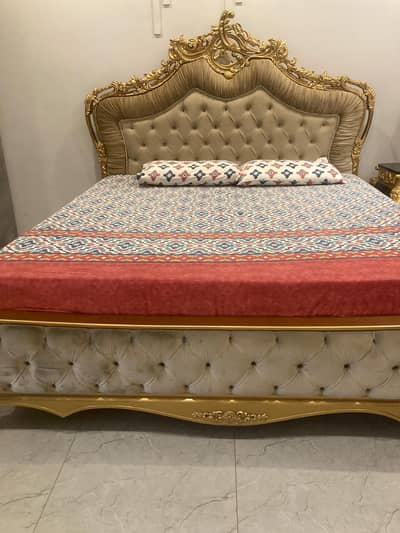 King size bed like a new condition with metres