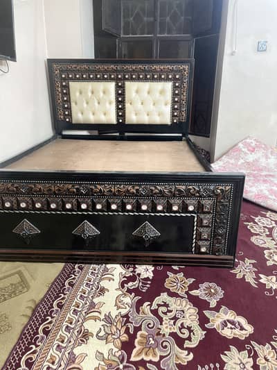 Bed for sale on low price