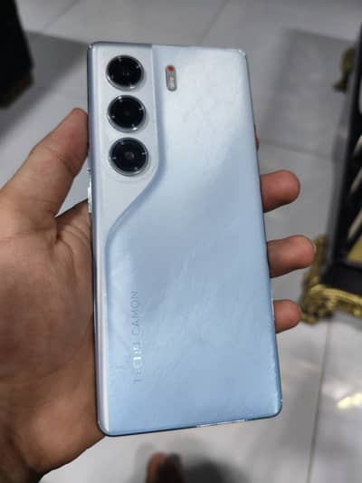 Tecno CAMON 40 Pro