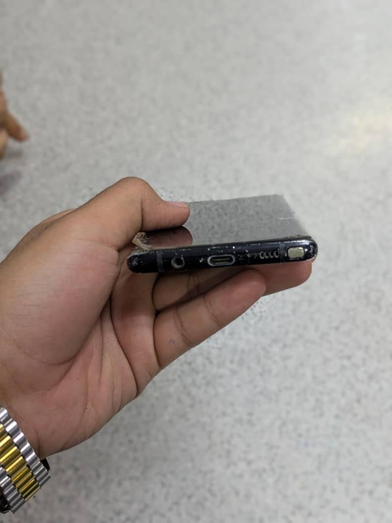 Samsung Mobile Note 8 4