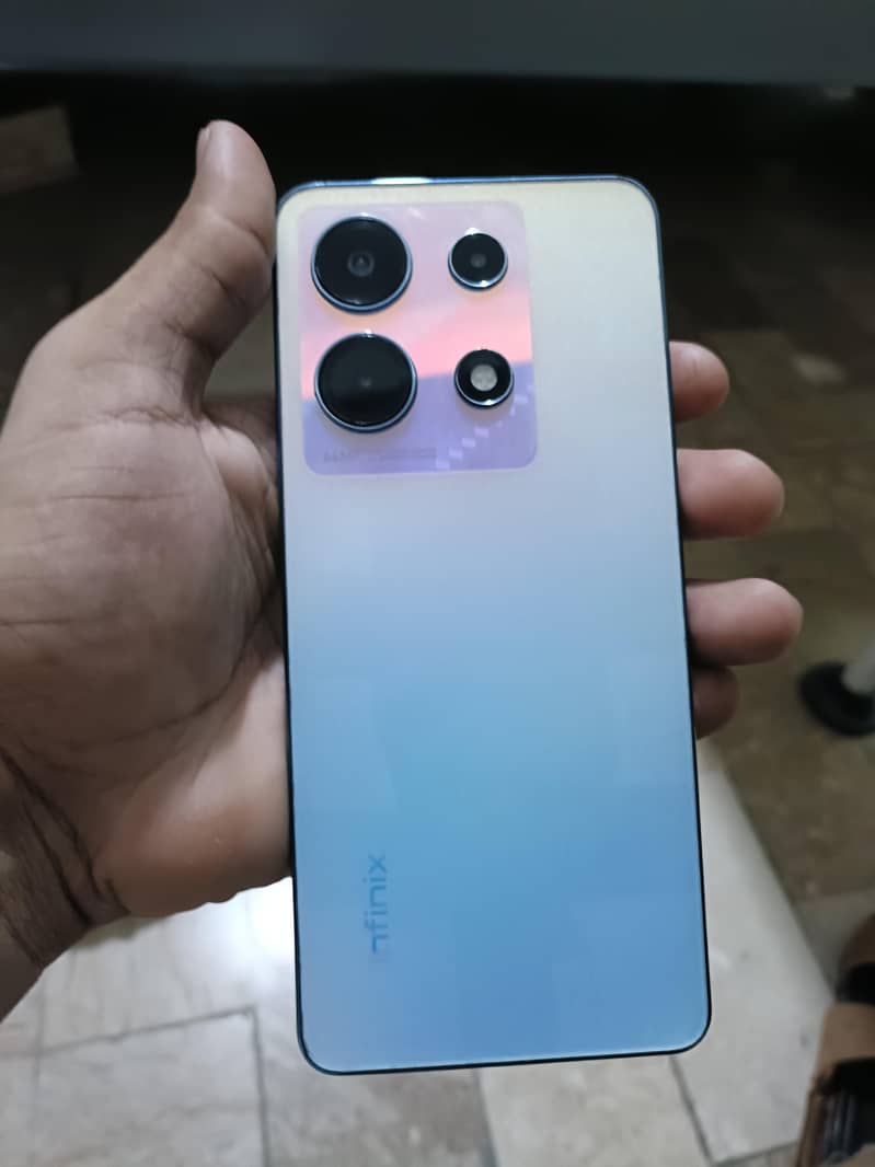 Infinix Note 30 1