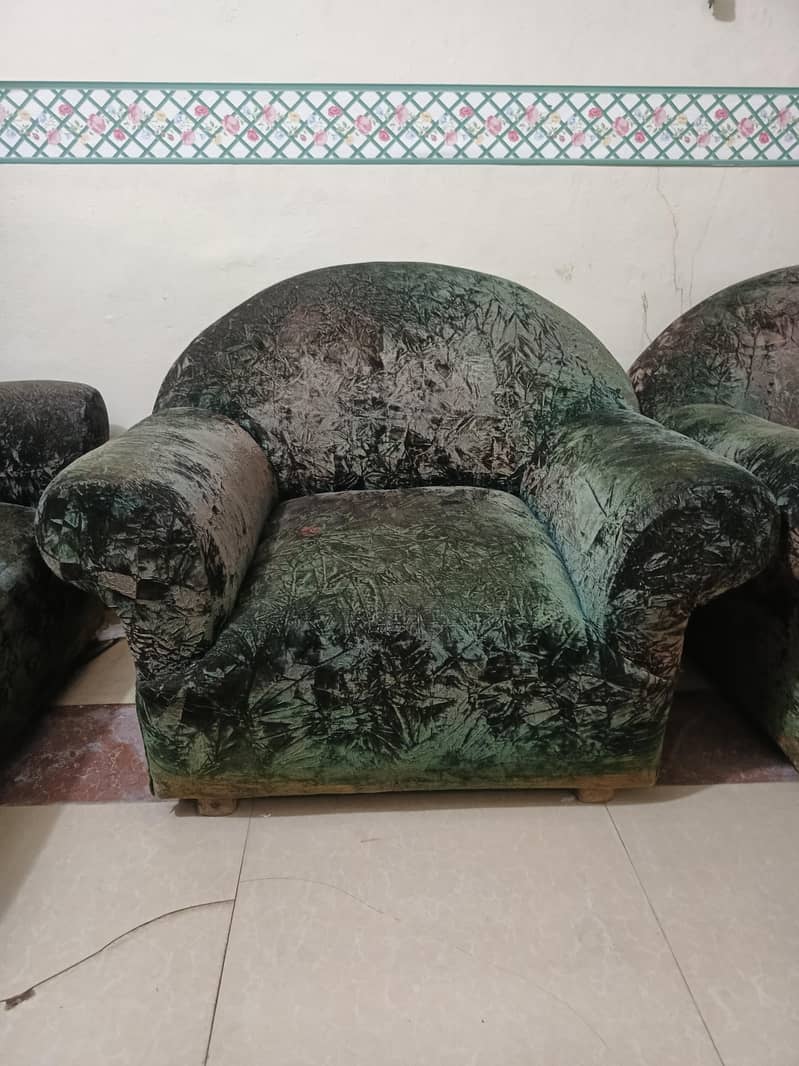 4 pc sofa 2