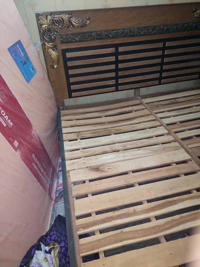 2 bed sat bed without mattress 2 side table condition 10 New