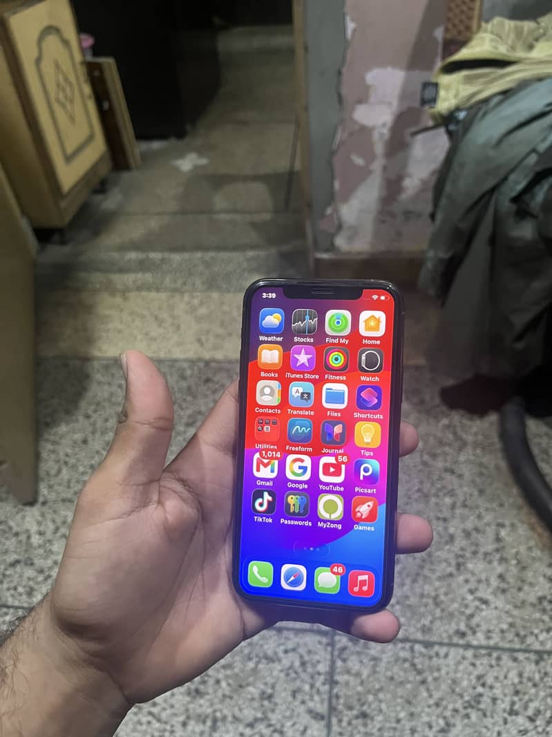 Apple iPhone 11 Pro 7