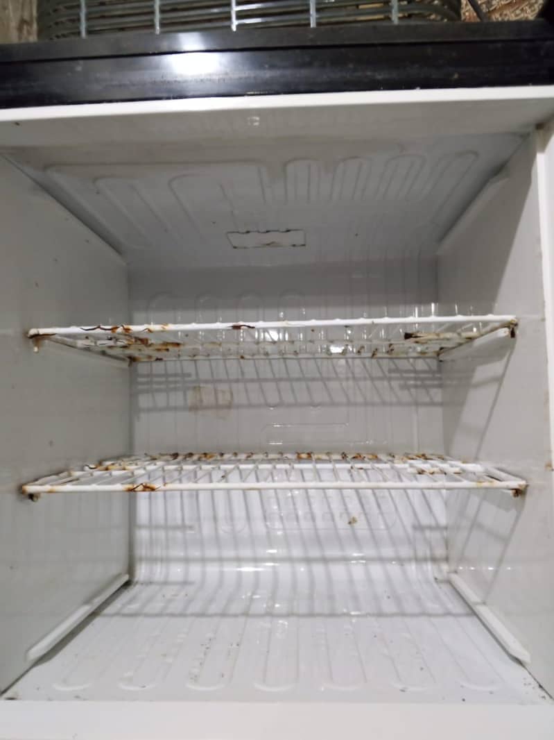 refrigerator 4