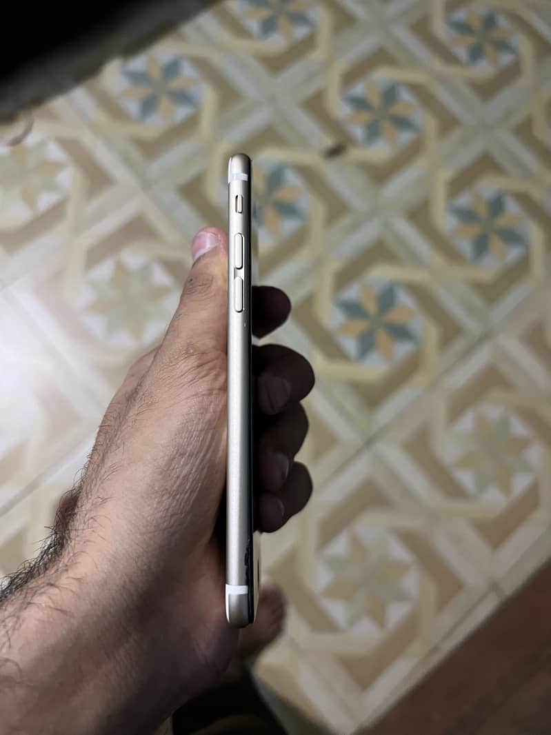 Apple iPhone 6 3