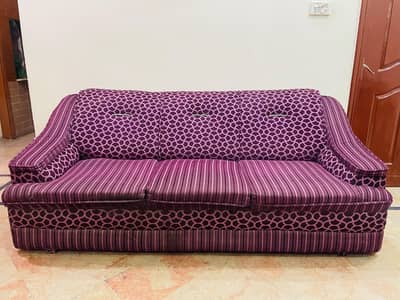 5 seater Lounge Sofa Set with Fabric poshes.