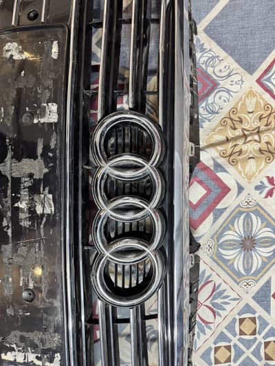 audi a4 grill
