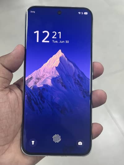Infinix Hot 60 Pro Plus | 8-256 | With Box and Charger