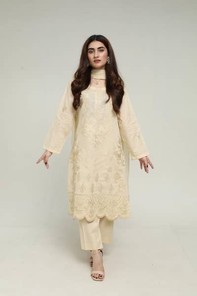 Women's clothing / Ladies clothes