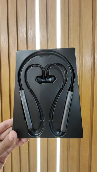oraimo Necklace 5