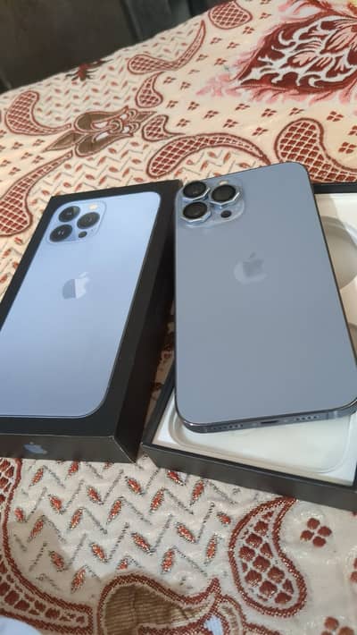 Apple iPhone 13 Pro Max with box