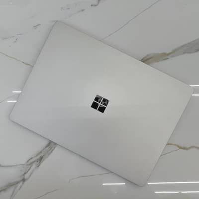 Microsoft Surface Laptop 3, 13.3", i5 10th, 8/128
