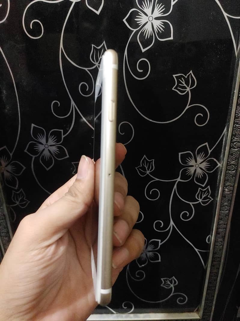 Apple iPhone 6 4