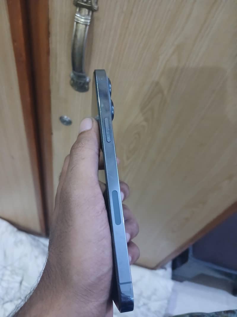 iphone 13 pro max 2