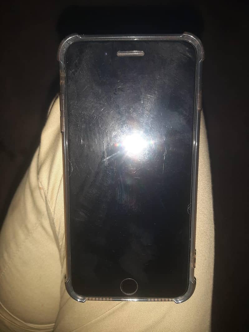 Apple iPhone 7 Plus 1