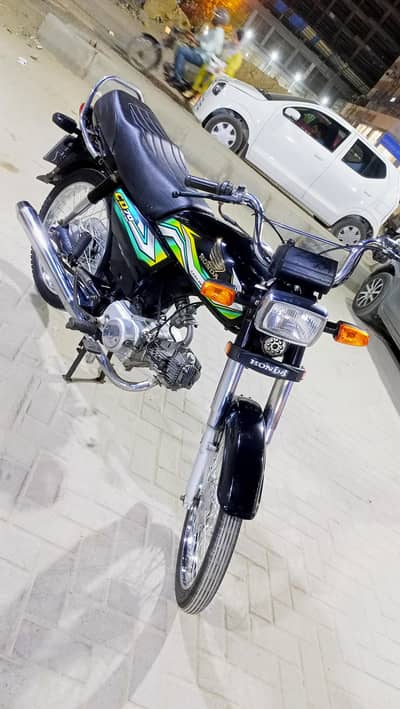 Honda CD70 2023 model Karachi num 1st owner Genuine mint condition
