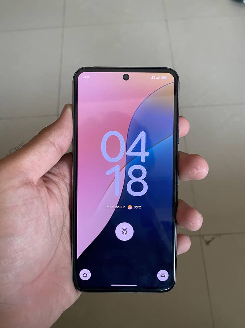 Google Pixel 8 3