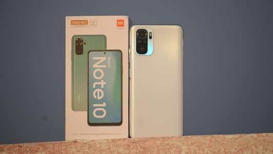 Xiaomi Mi Note 10 with box and charger