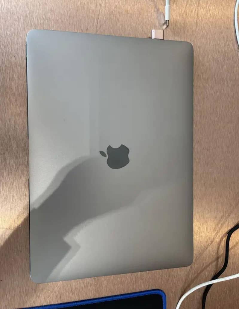 Macbook Pro M2  ( Touchbar ) 5