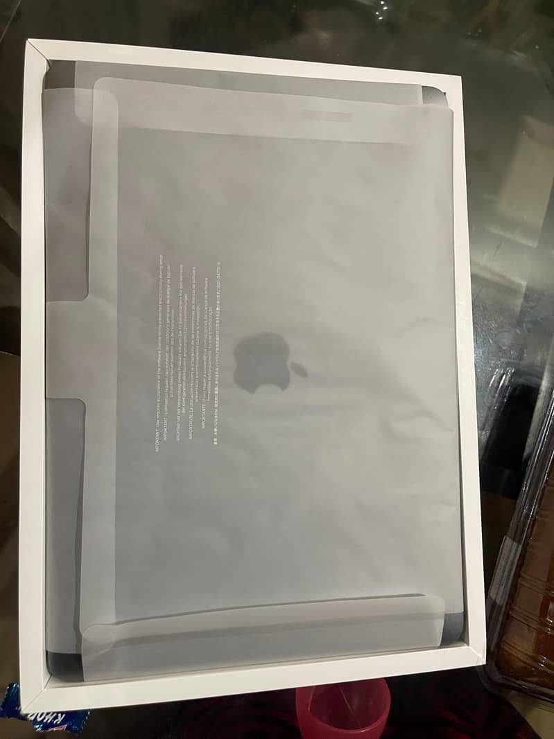 Macbook Pro M2  ( Touchbar ) 11