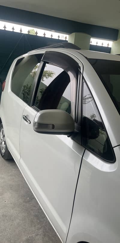 Toyota Porte 2008