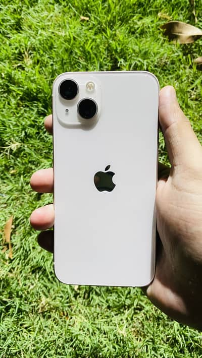 Apple iPhone 13