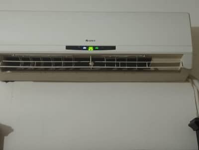 1 tun gree ac new candidan good wriking 03224255297