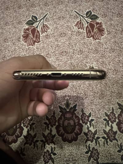 iPhone XS Max 64 10/9 82 bh