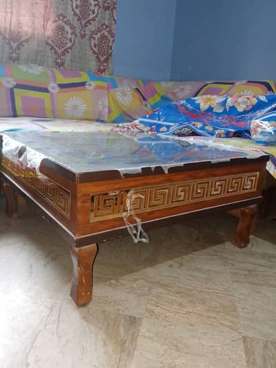 centre table new only 6 month use