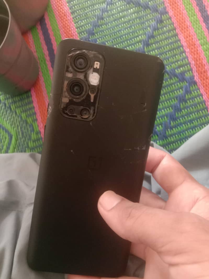 One Plus 9 pro 0