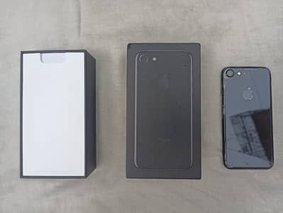 I phone 7 original with box 128Gb PTA approved