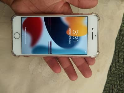 Apple iPhone 7